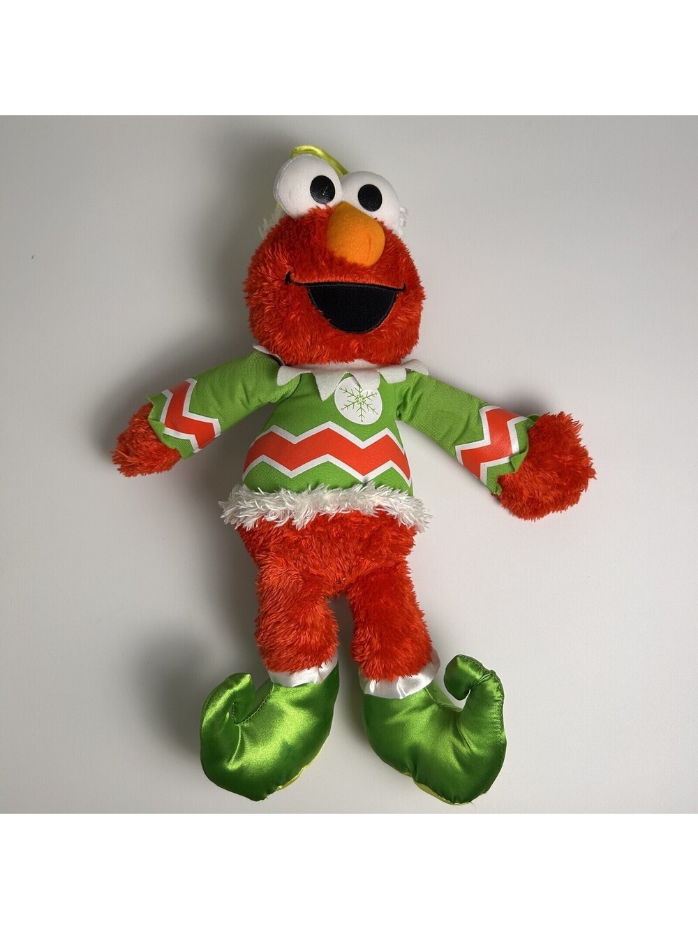 Vintage 2007 Elmo Christmas Holiday Elf Mattel Giggle Toy Decor (does not work)